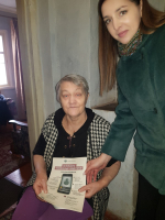 Специалисты комплексного центра провели беседы с получателями на дому и вручили им памятки «Осторожно, мошенники»